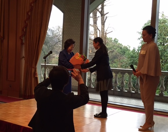 画像：母と子の30周年記念パーティ　